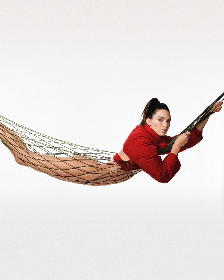 Jacquemus FW21 Collection La Montagne Starring Kendall Jenner Jacquemus FW21 Collection La Montagne Starring Kendall Jenner Vanity Teen 虚荣青年 Lifestyle & new faces magazine