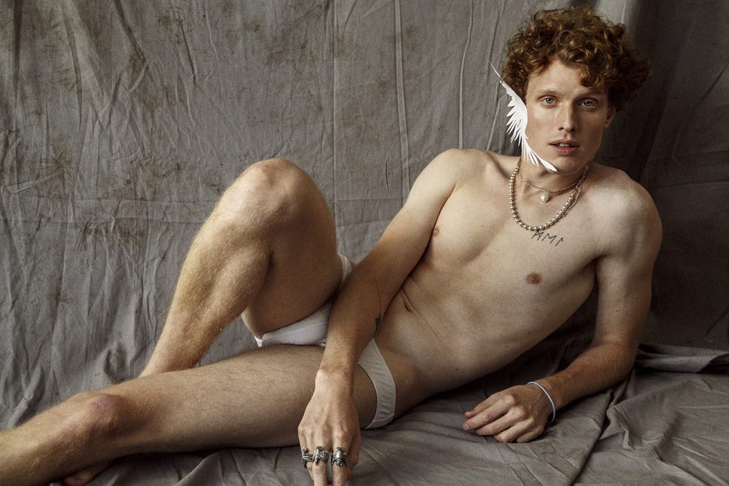 Nicolas The Icarus by David Suárez Nicolas The Icarus by David Suárez Vanity Teen 虚荣青年 Lifestyle & new faces magazine