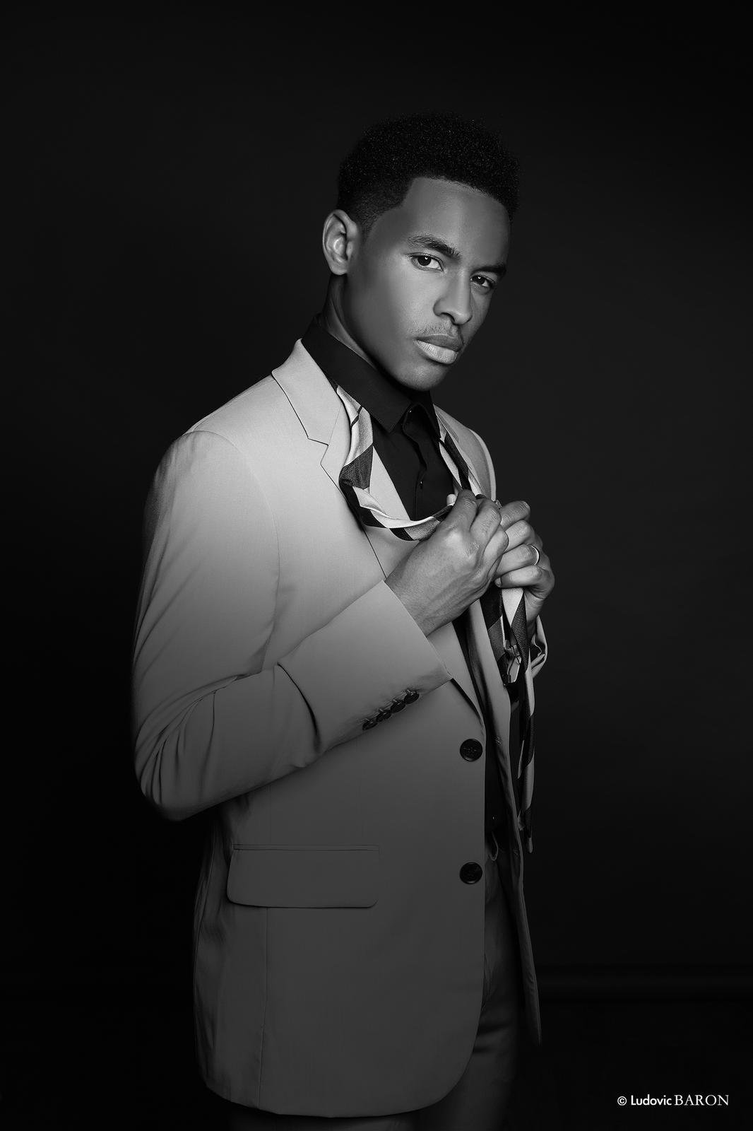 Adam Nourou: don't give up on your dreams Adam Nourou: don't give up on your dreams Vanity Teen 虚荣青年 Lifestyle & new faces magazine