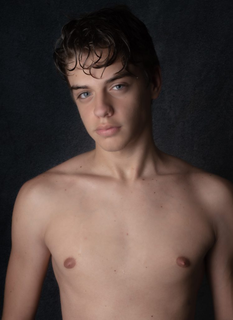 Yuri Lamarão by Beto Urbano Yuri Lamarão by Beto Urbano Vanity Teen 虚荣青年 Lifestyle & new faces magazine