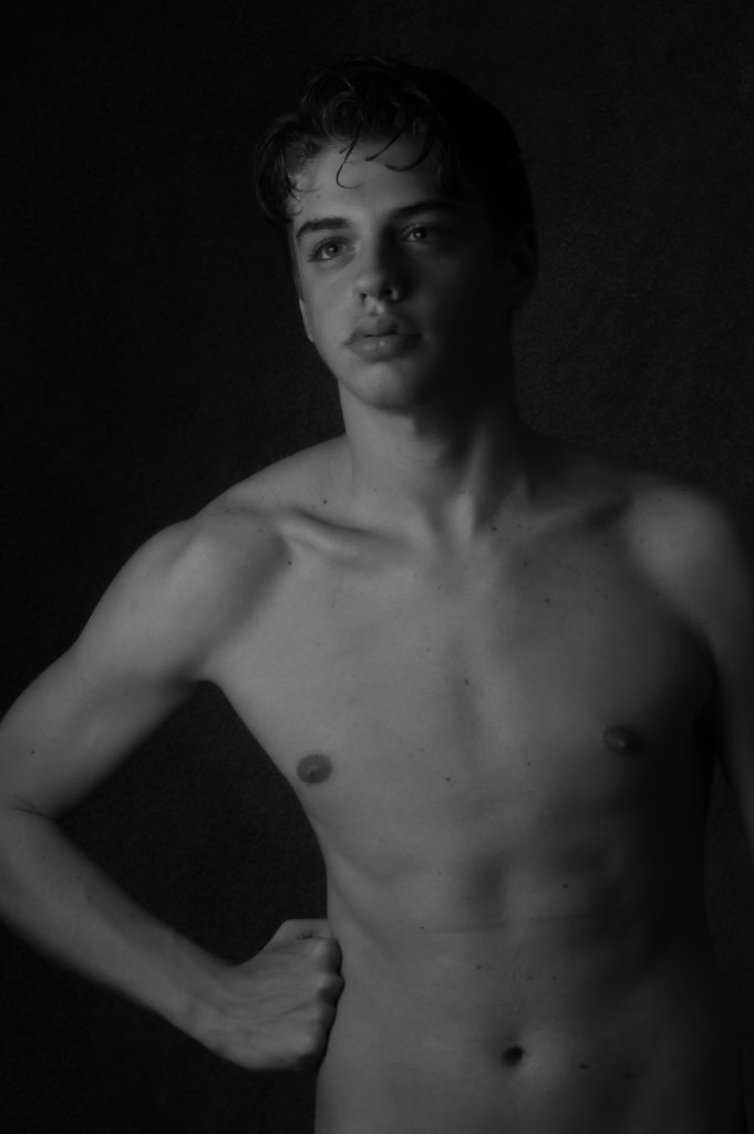 Yuri Lamarão by Beto Urbano Yuri Lamarão by Beto Urbano Vanity Teen 虚荣青年 Lifestyle & new faces magazine