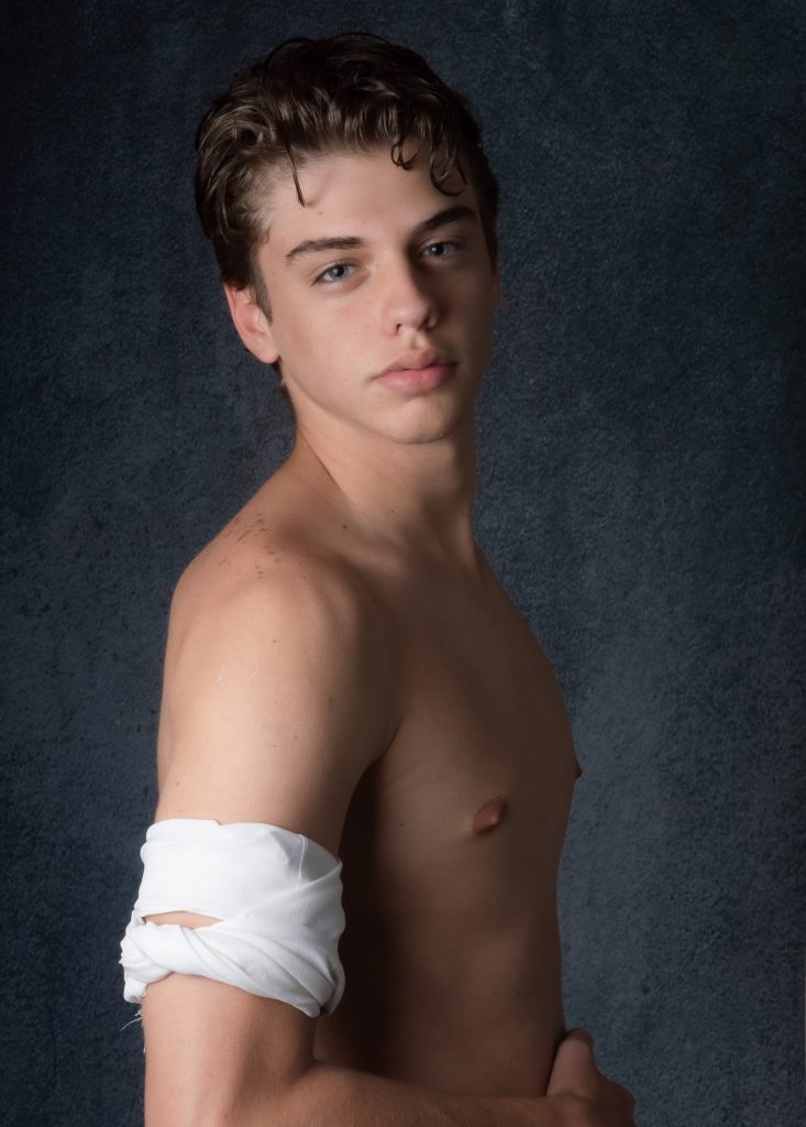 Yuri Lamarão by Beto Urbano Yuri Lamarão by Beto Urbano Vanity Teen 虚荣青年 Lifestyle & new faces magazine