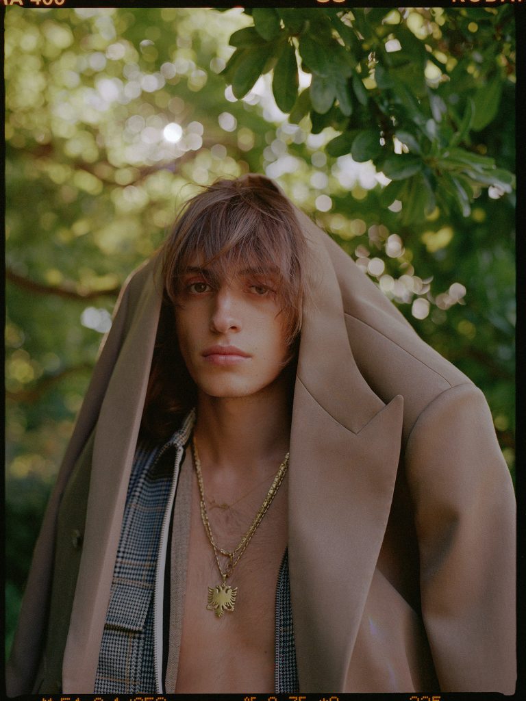 Joland Novaj by Julia Sariy Vanity Teen 虚荣青年 Lifestyle & new faces magazine Joland Novaj by Julia Sariy Joland Novaj by Julia Sariy Vanity Teen 虚荣青年 Lifestyle & new faces magazine