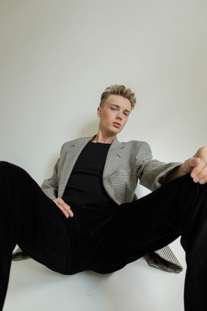 Unbothered by Jay Tagle Unbothered by Jay Tagle Vanity Teen 虚荣青年 Lifestyle & new faces magazine