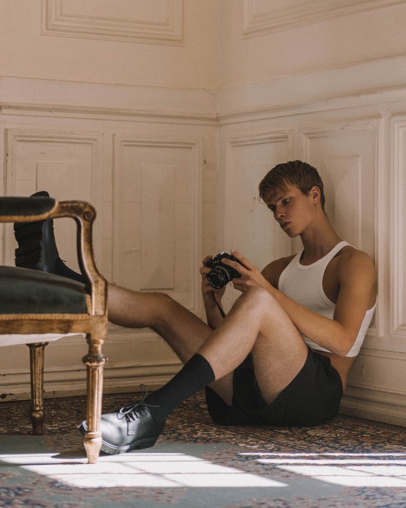 Vanity Teen FW21.22 Malthe by Sasha Olsen Vanity Teen FW21.22 Malthe by Sasha Olsen Vanity Teen 虚荣青年 Lifestyle & new faces magazine