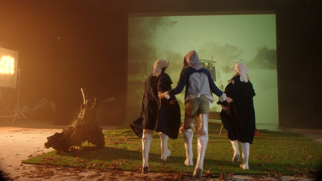 Maison Margiela Co-ed Spring 22 Maison Margiela Co-ed Spring 22 Vanity Teen 虚荣青年 Lifestyle & new faces magazine