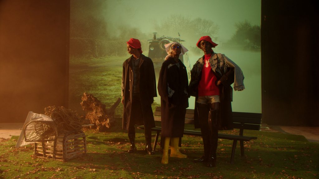 Maison Margiela Co-ed Spring 22 Maison Margiela Co-ed Spring 22 Vanity Teen 虚荣青年 Lifestyle & new faces magazine