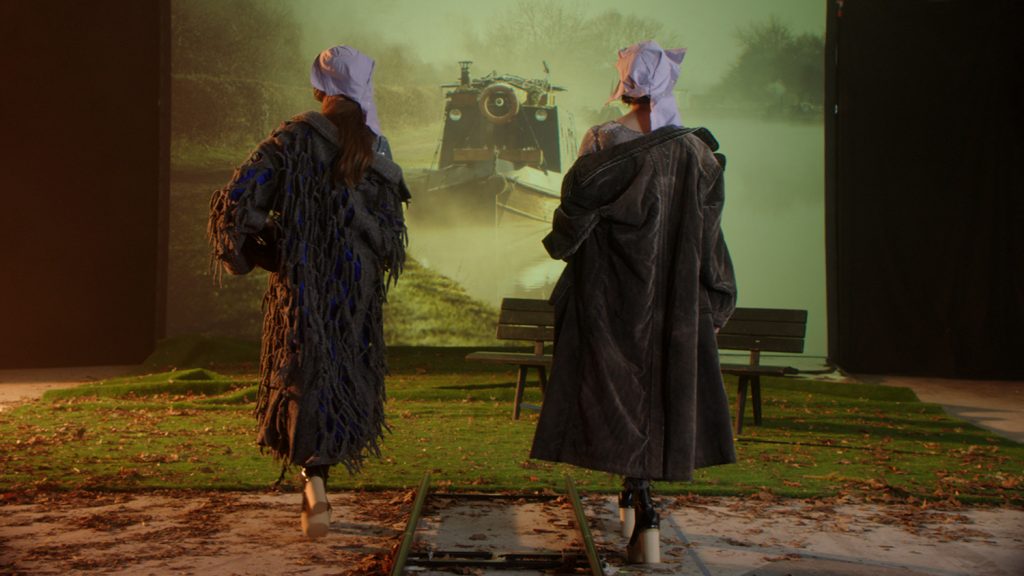 Maison Margiela Co-ed Spring 22 Maison Margiela Co-ed Spring 22 Vanity Teen 虚荣青年 Lifestyle & new faces magazine