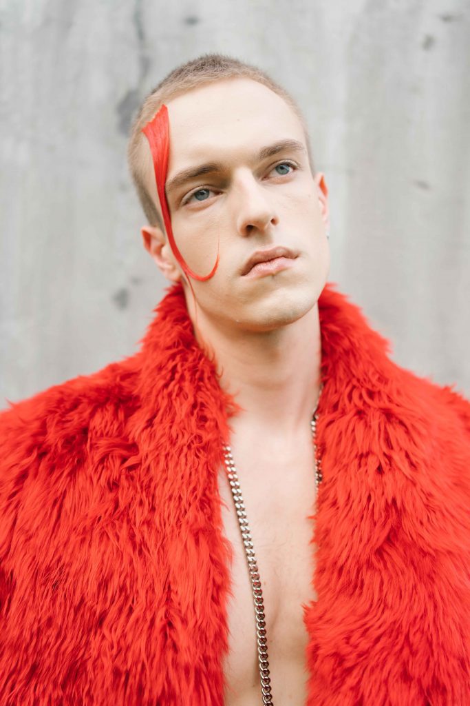 Mr Me by Emily Mr Me by Emily Vanity Teen 虚荣青年 Lifestyle & new faces magazine