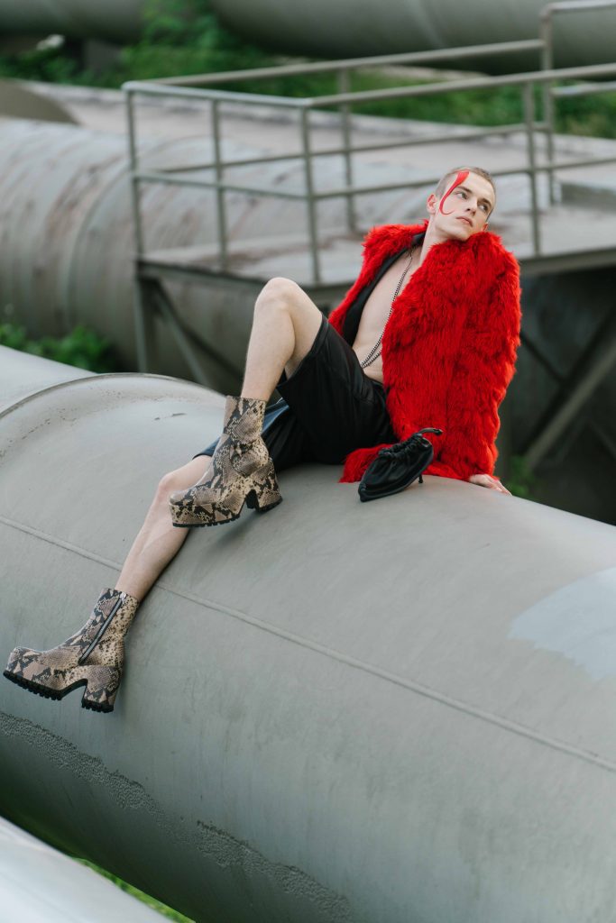 Mr Me by Emily Mr Me by Emily Vanity Teen 虚荣青年 Lifestyle & new faces magazine