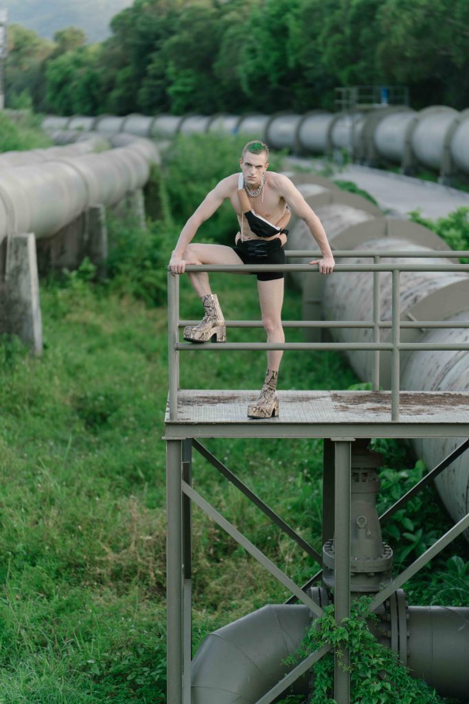 Mr Me by Emily Mr Me by Emily Vanity Teen 虚荣青年 Lifestyle & new faces magazine