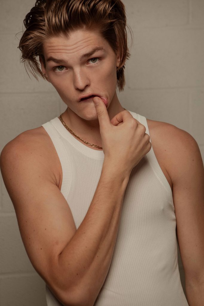 Dodge by Giuseppe Falla Dodge by Giuseppe Falla Vanity Teen 虚荣青年 Lifestyle & new faces magazine