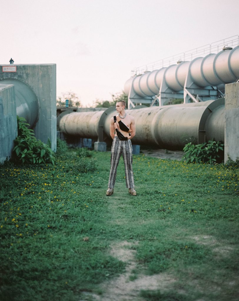 Mr Me by Emily Mr Me by Emily Vanity Teen 虚荣青年 Lifestyle & new faces magazine