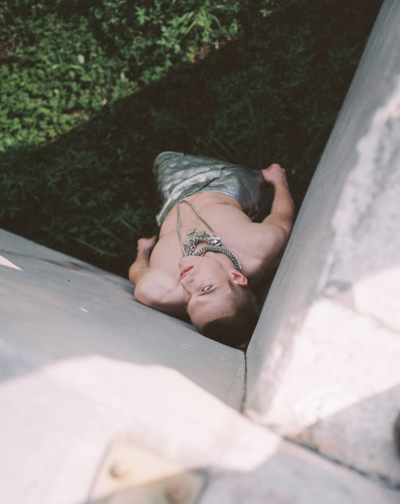 Mr Me by Emily Mr Me by Emily Vanity Teen 虚荣青年 Lifestyle & new faces magazine