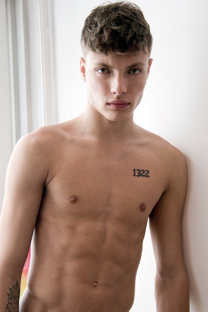 Renzo Furtado by Doiss Messeder Renzo Furtado by Doiss Messeder Vanity Teen 虚荣青年 Lifestyle & new faces magazine