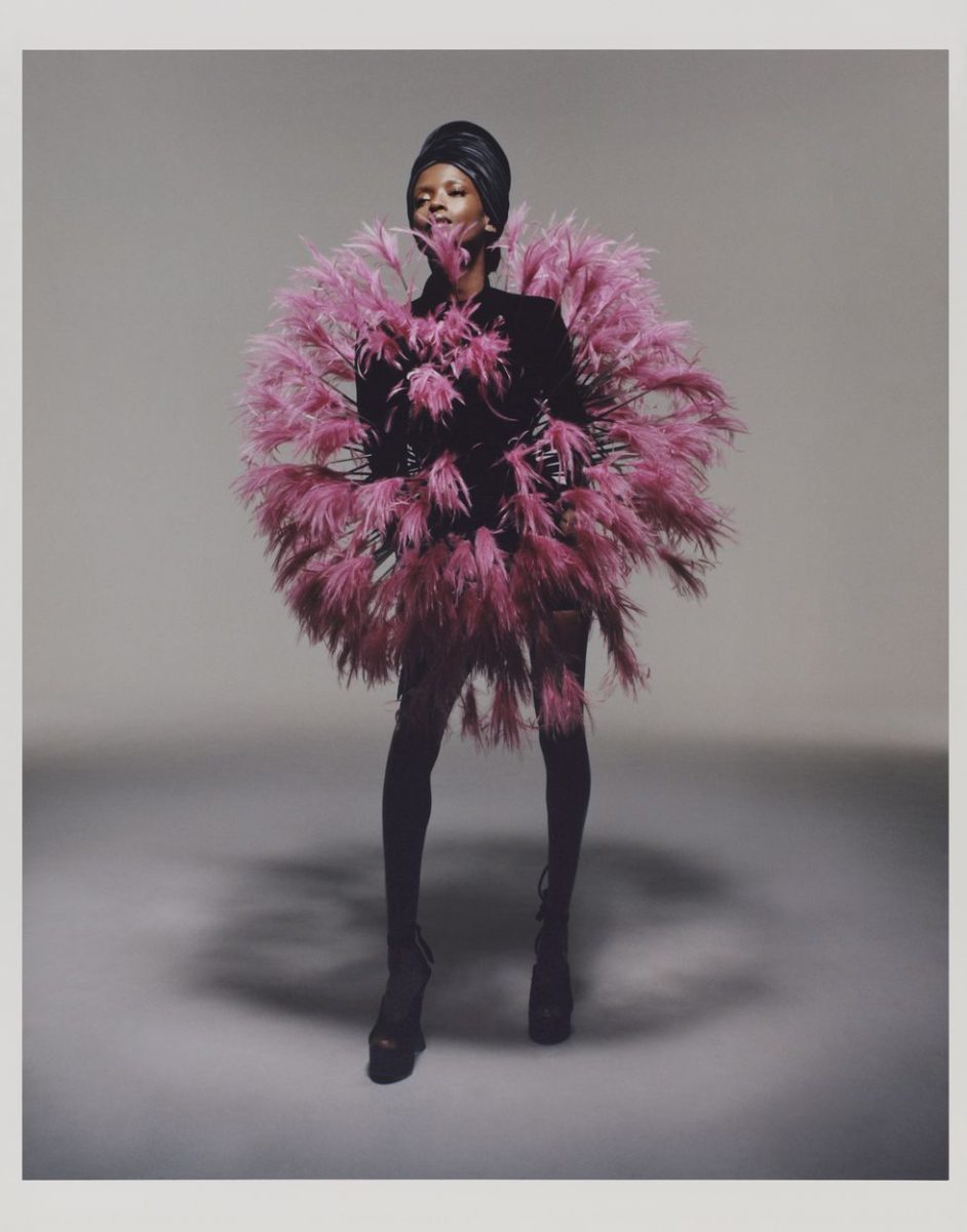 Beyoncé & Rousteing Unveil Renaissance Couture Vanity Teen 虚荣青年