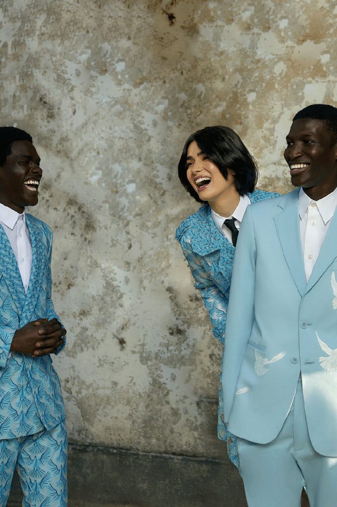 3.PARADIS Unveils SS23 Collection, Merging Fashion, and Symbolism with Bird-Inspired Motifs 3.PARADIS Unveils SS23 Collection, Merging Fashion, and Symbolism with Bird-Inspired Motifs Vanity Teen 虚荣青年 Lifestyle & new faces magazine