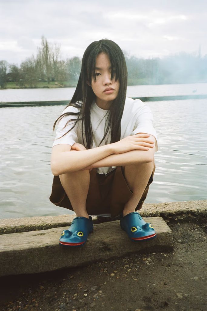 Frog-tastic Footwear: JW Anderson x Wellipets Unveil Eco-Friendly, Whimsical Rain Boot Collaboration Frog-tastic Footwear: JW Anderson x Wellipets Unveil Eco-Friendly, Whimsical Rain Boot Collaboration Vanity Teen 虚荣青年 Lifestyle & new faces magazine