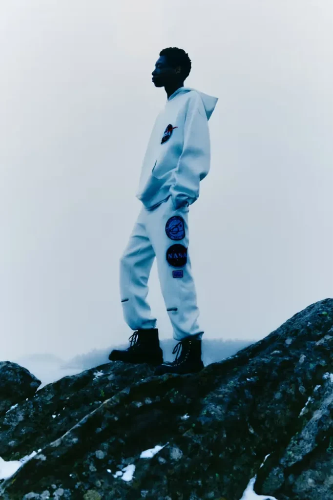 OAMC Unveils Sleek NASA-Inspired Collection Featuring Elegant Outerwear and Streetwear Staples Vanity Teen 虚荣青年 Lifestyle & new faces magazine OAMC Unveils Sleek NASA-Inspired Collection Featuring Elegant Outerwear and Streetwear Staples OAMC Unveils Sleek NASA-Inspired Collection Featuring Elegant Outerwear and Streetwear Staples Vanity Teen 虚荣青年 Lifestyle & new faces magazine