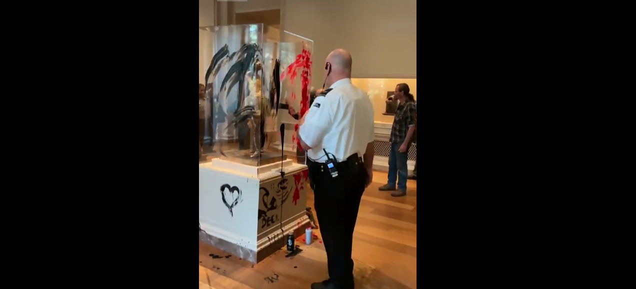 Climate Change Protesters Vandalize Iconic Degas Sculpture at National Gallery of Art Climate Change Protesters Vandalize Iconic Degas Sculpture at National Gallery of Art Vanity Teen 虚荣青年 Lifestyle & new faces magazine