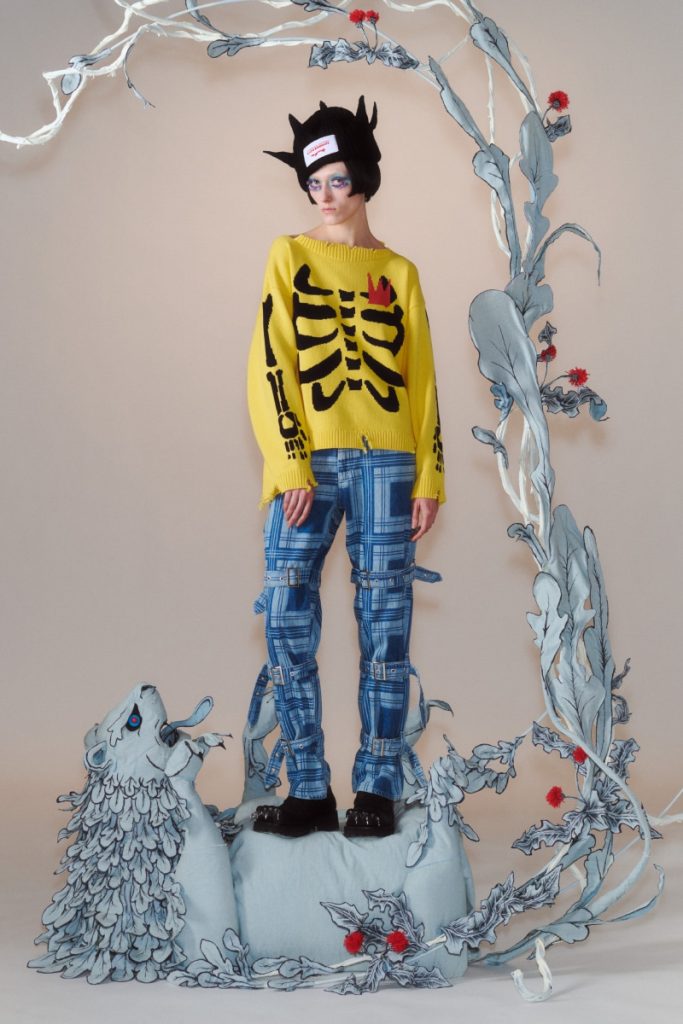 Charles Jeffrey LOVERBOY Unveils STATANT PASSANT RAMPANT Collection: Blending Medieval British Aesthetics with Avant-Garde Sensibility Charles Jeffrey LOVERBOY Unveils STATANT PASSANT RAMPANT Collection: Blending Medieval British Aesthetics with Avant-Garde Sensibility Vanity Teen 虚荣青年 Lifestyle & new faces magazine