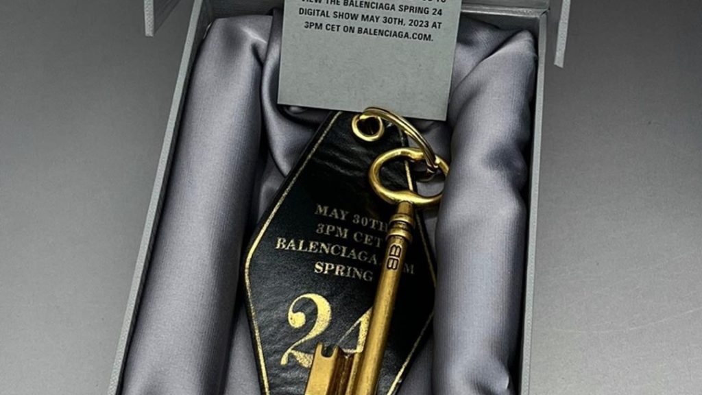 Experience The Invitation To Balenciaga's Spring 2024 Fashion Show Vanity Teen 虚荣青年 Lifestyle & New Faces Magazine - Vimarsana News