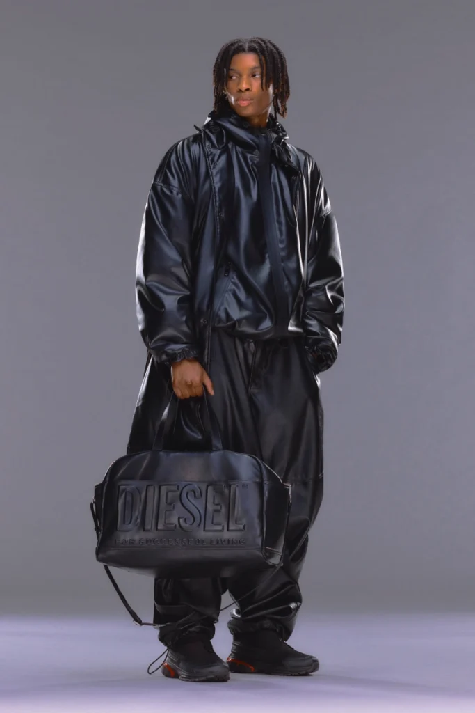 Glenn Martens Reinvents Diesel with a Democratic Ethos for Resort 2024 Glenn Martens Reinvents Diesel with a Democratic Ethos for Resort 2024 Vanity Teen 虚荣青年 Lifestyle & new faces magazine