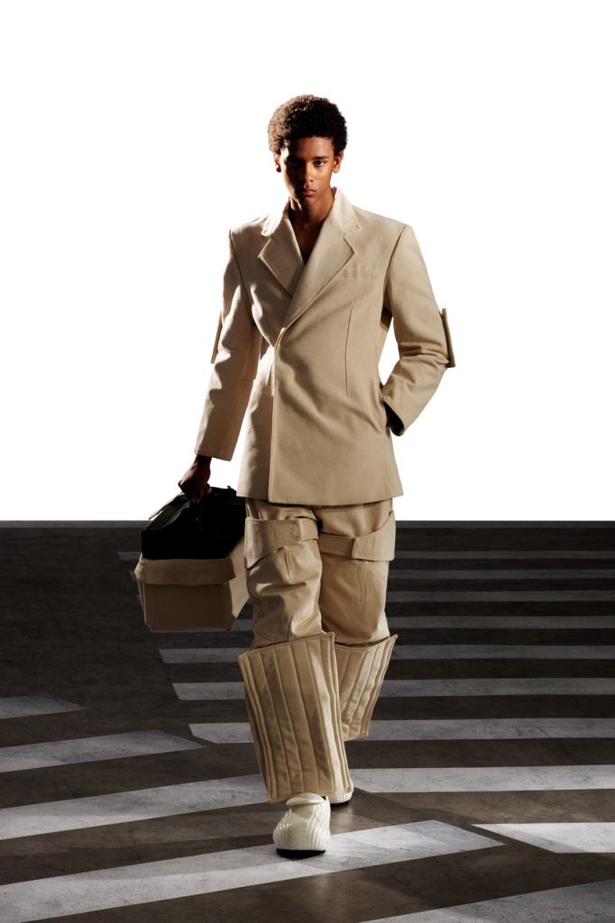 Urban Nomads Reimagined: Xander Zhou's "Street Corner 3.0" Collection Vanity Teen 虚荣青年 Lifestyle & new faces magazine Urban Nomads Reimagined: Xander Zhou's "Street Corner 3.0" Collection Urban Nomads Reimagined: Xander Zhou's "Street Corner 3.0" Collection Vanity Teen 虚荣青年 Lifestyle & new faces magazine