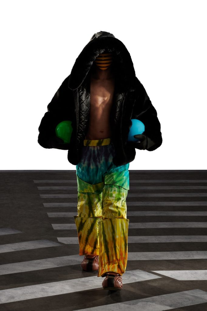 Urban Nomads Reimagined: Xander Zhou's "Street Corner 3.0" Collection Vanity Teen 虚荣青年 Lifestyle & new faces magazine Urban Nomads Reimagined: Xander Zhou's "Street Corner 3.0" Collection Urban Nomads Reimagined: Xander Zhou's "Street Corner 3.0" Collection Vanity Teen 虚荣青年 Lifestyle & new faces magazine