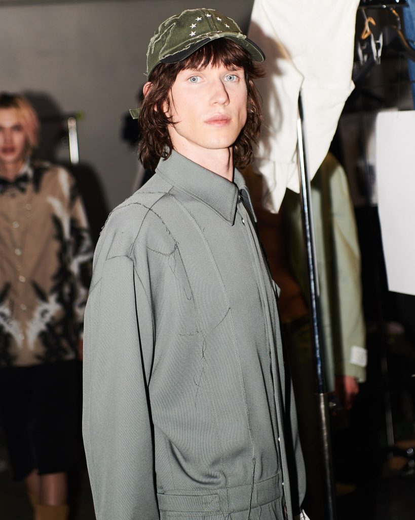 Behind the Scenes at Études N°23: Paris Fashion Week SS24 Unveiled Behind the Scenes at Études N°23: Paris Fashion Week SS24 Unveiled Vanity Teen 虚荣青年 Lifestyle & new faces magazine