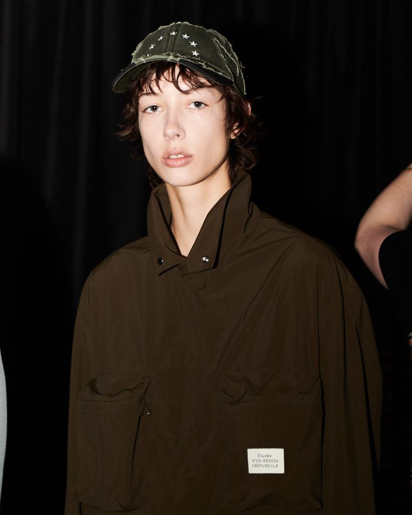 Behind the Scenes at Études N°23: Paris Fashion Week SS24 Unveiled Behind the Scenes at Études N°23: Paris Fashion Week SS24 Unveiled Vanity Teen 虚荣青年 Lifestyle & new faces magazine