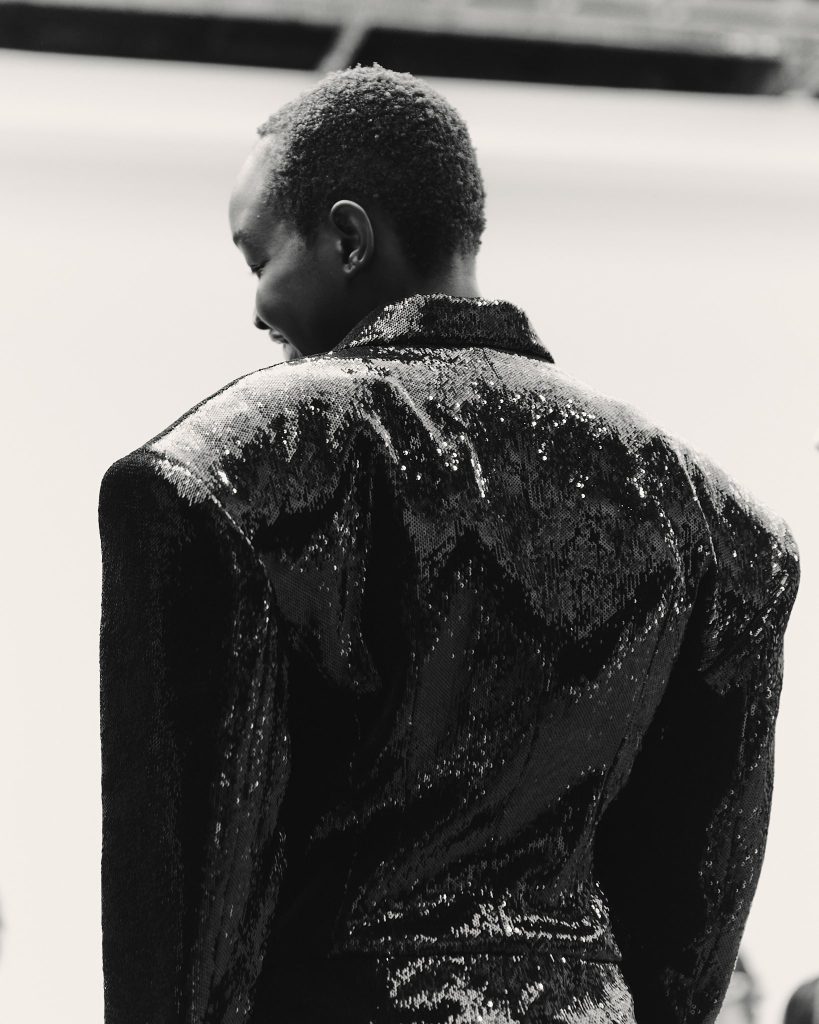 Victor Jacques Reveals Unseen Backstage Magic of JUUN J's Spring/Summer 2024 Collection at Paris Fashion Week Victor Jacques Reveals Unseen Backstage Magic of JUUN J's Spring/Summer 2024 Collection at Paris Fashion Week Vanity Teen 虚荣青年 Lifestyle & new faces magazine