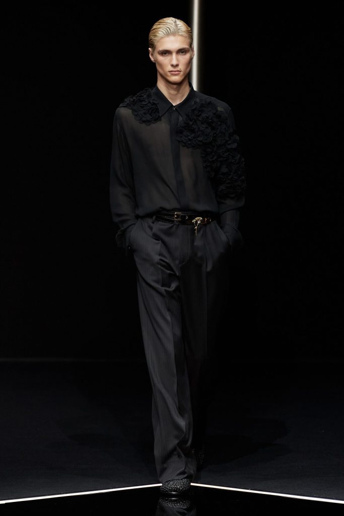 Emporio Armani Unveils Spring 2024 Men's Collection Vanity Teen 虚荣青年 Lifestyle & new faces magazine Emporio Armani Unveils Spring 2024 Men's Collection Emporio Armani Unveils Spring 2024 Men's Collection Vanity Teen 虚荣青年 Lifestyle & new faces magazine