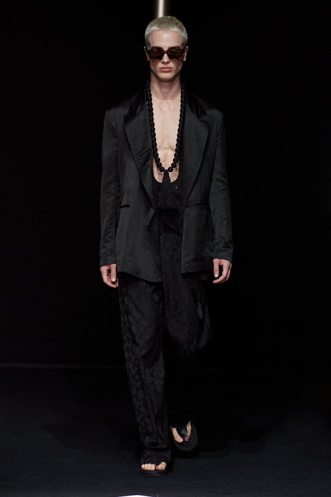 Emporio Armani Unveils Spring 2024 Men's Collection Vanity Teen 虚荣青年 Lifestyle & new faces magazine Emporio Armani Unveils Spring 2024 Men's Collection Emporio Armani Unveils Spring 2024 Men's Collection Vanity Teen 虚荣青年 Lifestyle & new faces magazine