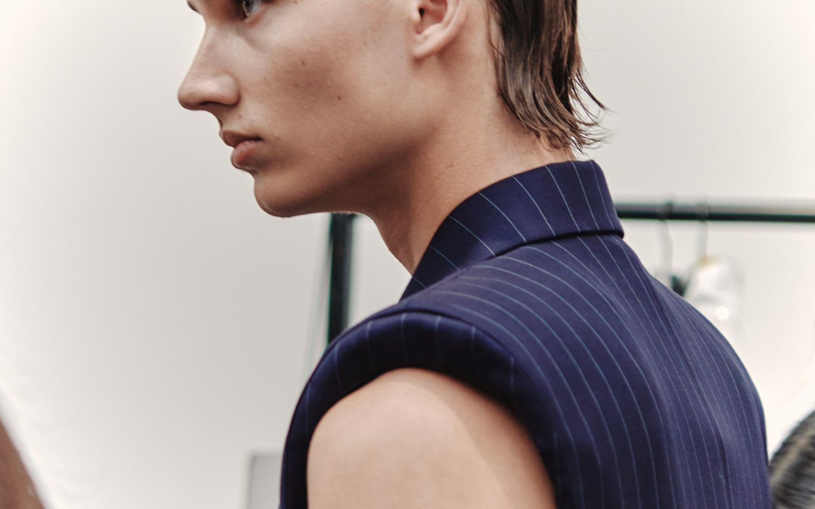 Victor Jacques Reveals Unseen Backstage Magic of JUUN J's Spring/Summer 2024 Collection at Paris Fashion Week Victor Jacques Reveals Unseen Backstage Magic of JUUN J's Spring/Summer 2024 Collection at Paris Fashion Week Vanity Teen 虚荣青年 Lifestyle & new faces magazine