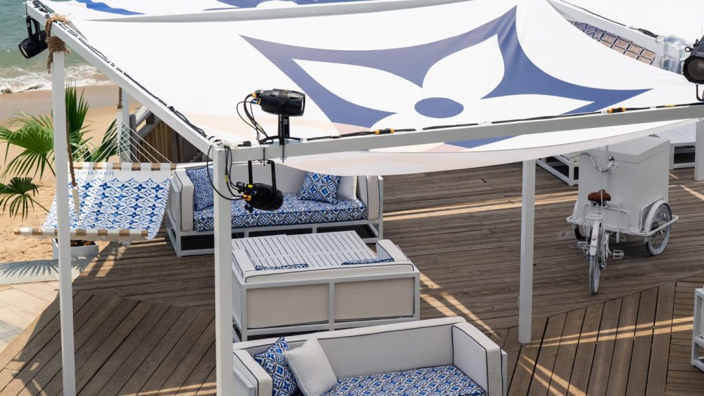 Louis Vuitton Summer Oasis: A Limited-Time Haven Of Elegance Vanity Teen 虚荣青年 Lifestyle & New Faces Magazine - Vimarsana News