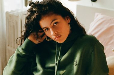 Unveiling Maison Kitsuné's "Bold Fox" - A Striking Symbol of Individuality and Community Unveiling Maison Kitsuné's "Bold Fox" - A Striking Symbol of Individuality and Community Vanity Teen 虚荣青年