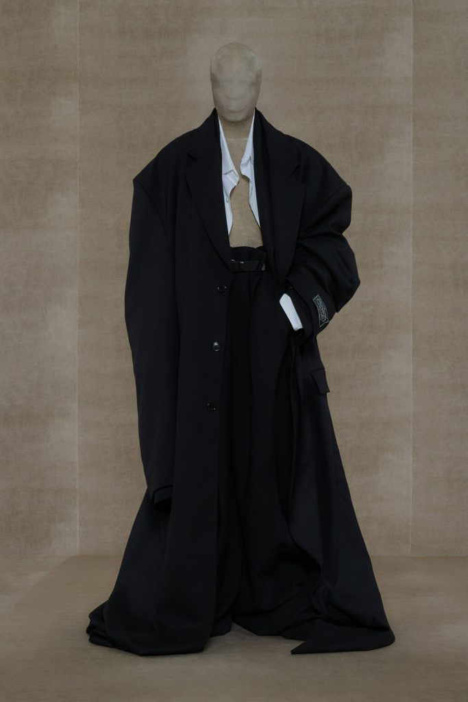 VETEMENTS Spring 2024 Collection: A Masterclass in Maximizing Style VETEMENTS Spring 2024 Collection: A Masterclass in Maximizing Style Vanity Teen 虚荣青年 Lifestyle & new faces magazine