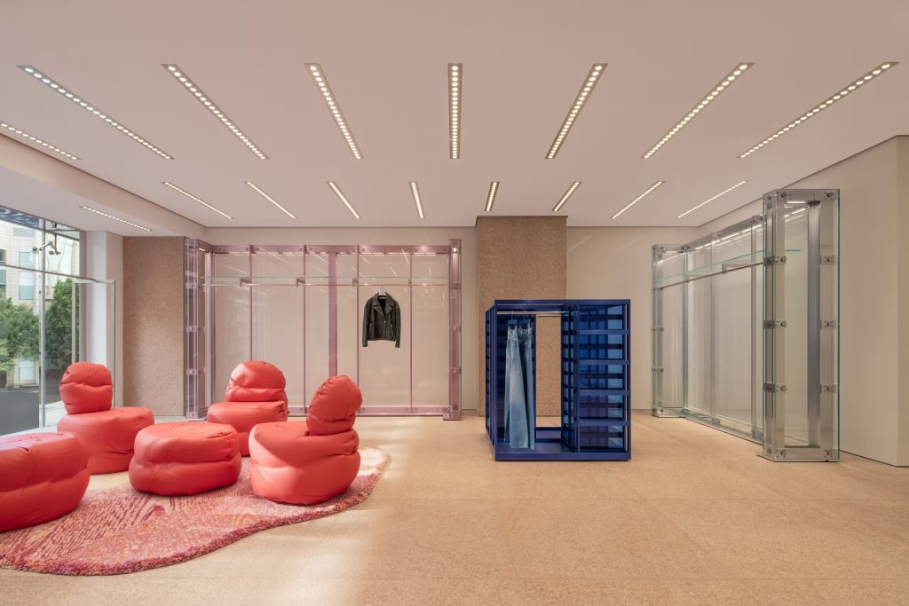 Acne Studios Unveils Spectacular Renovation at Shenzhen MixC Store Acne Studios Unveils Spectacular Renovation at Shenzhen MixC Store Vanity Teen 虚荣青年 Lifestyle & new faces magazine