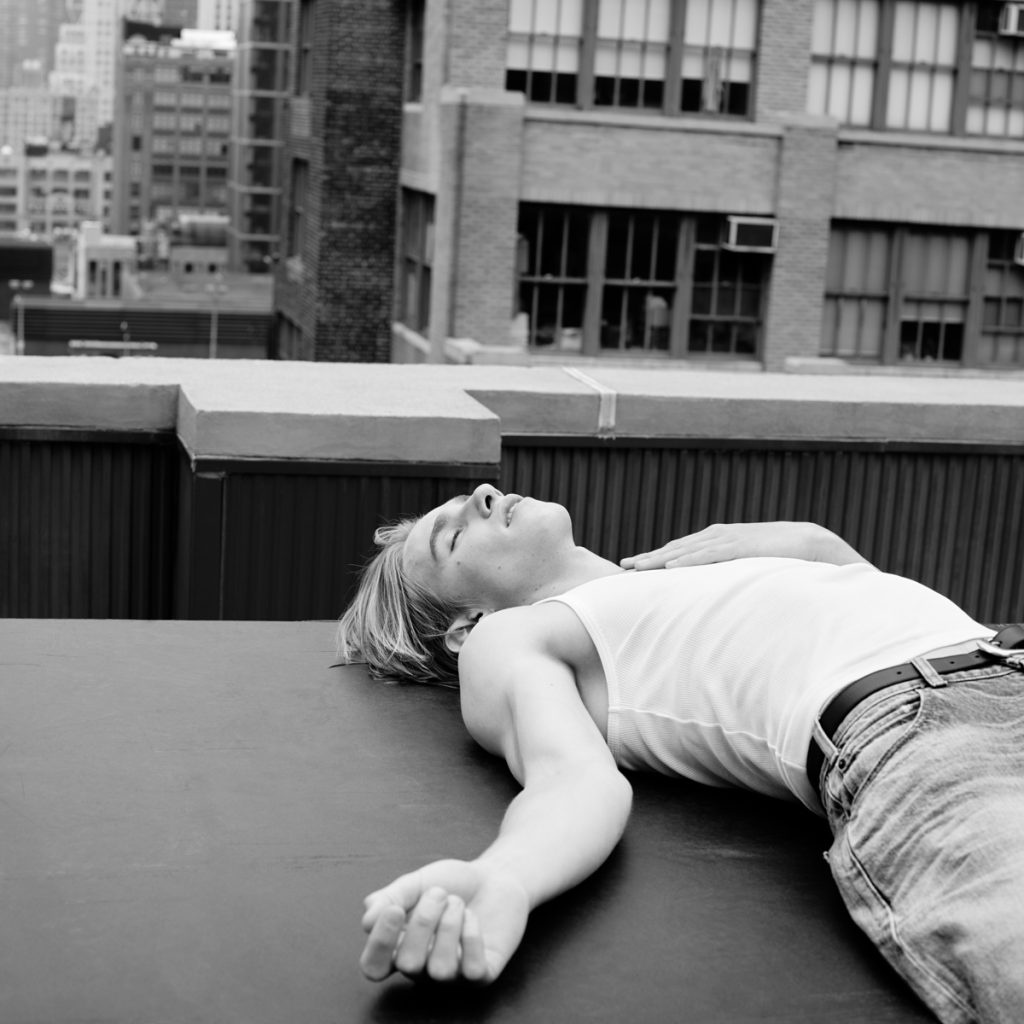 Levon Hawke Immortalized in Hedi Slimane's 'PORTRAIT OF' Series, Exudes Elegance in CELINE Homme Levon Hawke Immortalized in Hedi Slimane's 'PORTRAIT OF' Series, Exudes Elegance in CELINE Homme Vanity Teen 虚荣青年 Lifestyle & new faces magazine