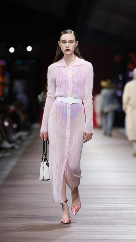 NIGO® Transports Shanghai to the Fashion Future with KENZO Spring/Summer 2024 Show Vanity Teen 虚荣青年 Lifestyle & new faces magazine NIGO® Transports Shanghai to the Fashion Future with KENZO Spring/Summer 2024 Show NIGO® Transports Shanghai to the Fashion Future with KENZO Spring/Summer 2024 Show Vanity Teen 虚荣青年 Lifestyle & new faces magazine