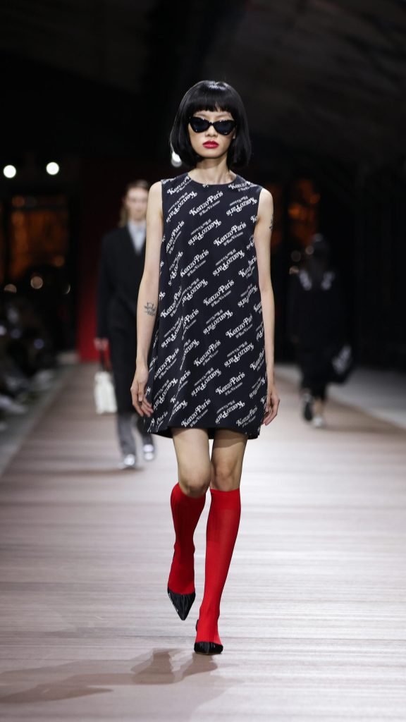 NIGO® Transports Shanghai to the Fashion Future with KENZO Spring/Summer 2024 Show Vanity Teen 虚荣青年 Lifestyle & new faces magazine NIGO® Transports Shanghai to the Fashion Future with KENZO Spring/Summer 2024 Show NIGO® Transports Shanghai to the Fashion Future with KENZO Spring/Summer 2024 Show Vanity Teen 虚荣青年 Lifestyle & new faces magazine