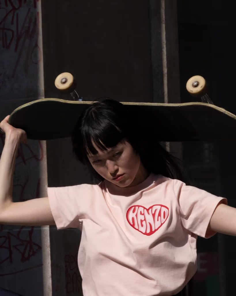 Nigo Unveils "KENZO HEARTS" Pattern for KENZO's 2023 Fall/Winter Collection Vanity Teen 虚荣青年 Lifestyle & new faces magazine Nigo Unveils "KENZO HEARTS" Pattern for KENZO's 2023 Fall/Winter Collection Nigo Unveils "KENZO HEARTS" Pattern for KENZO's 2023 Fall/Winter Collection Vanity Teen 虚荣青年 Lifestyle & new faces magazine