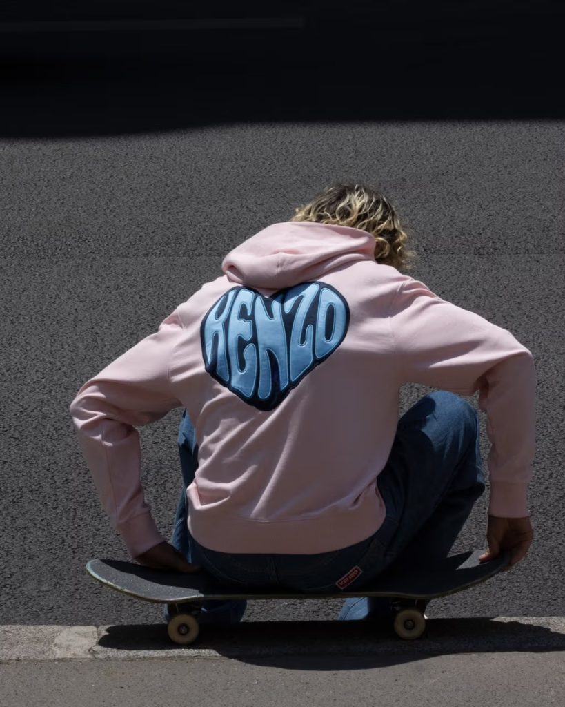 Nigo Unveils "KENZO HEARTS" Pattern for KENZO's 2023 Fall/Winter Collection Vanity Teen 虚荣青年 Lifestyle & new faces magazine Nigo Unveils "KENZO HEARTS" Pattern for KENZO's 2023 Fall/Winter Collection Nigo Unveils "KENZO HEARTS" Pattern for KENZO's 2023 Fall/Winter Collection Vanity Teen 虚荣青年 Lifestyle & new faces magazine