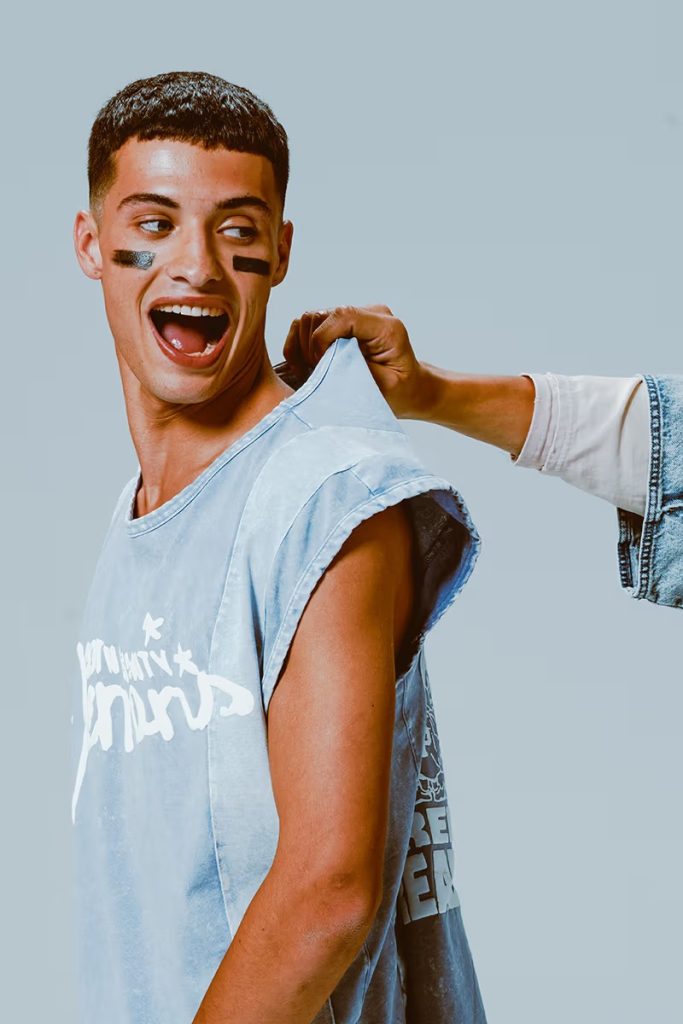 PDF Unveils Spring/Summer 2024 "Sophomore" Collection at Paris Fashion Week PDF Unveils Spring/Summer 2024 "Sophomore" Collection at Paris Fashion Week Vanity Teen 虚荣青年 Lifestyle & new faces magazine