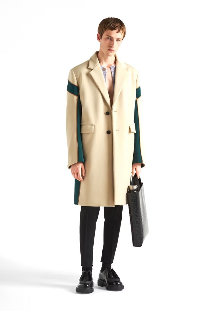 Raf Simons and Miuccia Prada Debut Prada's FW23 Collection Raf Simons and Miuccia Prada Debut Prada's FW23 Collection Vanity Teen 虚荣青年 Lifestyle & new faces magazine