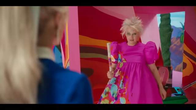 Greta Gerwig Shatters Box Office Records with 'Barbie Greta Gerwig Shatters Box Office Records with 'Barbie Vanity Teen 虚荣青年 Lifestyle & new faces magazine