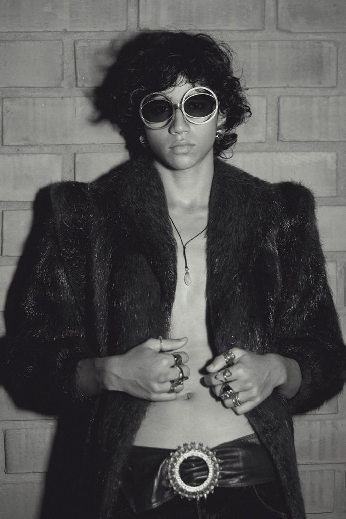 Unveiling the Subconscious: with Gina Leveau & Fabrizio Ricciardi Unveiling the Subconscious: with Gina Leveau & Fabrizio Ricciardi Vanity Teen 虚荣青年 Lifestyle & new faces magazine