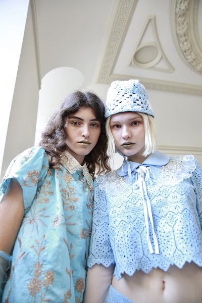 Behind the Elegance: A Backstage Pass to Bora Aksu's Latest Collection Vanity Teen 虚荣青年 Lifestyle & new faces magazine Behind the Elegance: A Backstage Pass to Bora Aksu's Latest Collection Behind the Elegance: A Backstage Pass to Bora Aksu's Latest Collection Vanity Teen 虚荣青年 Lifestyle & new faces magazine