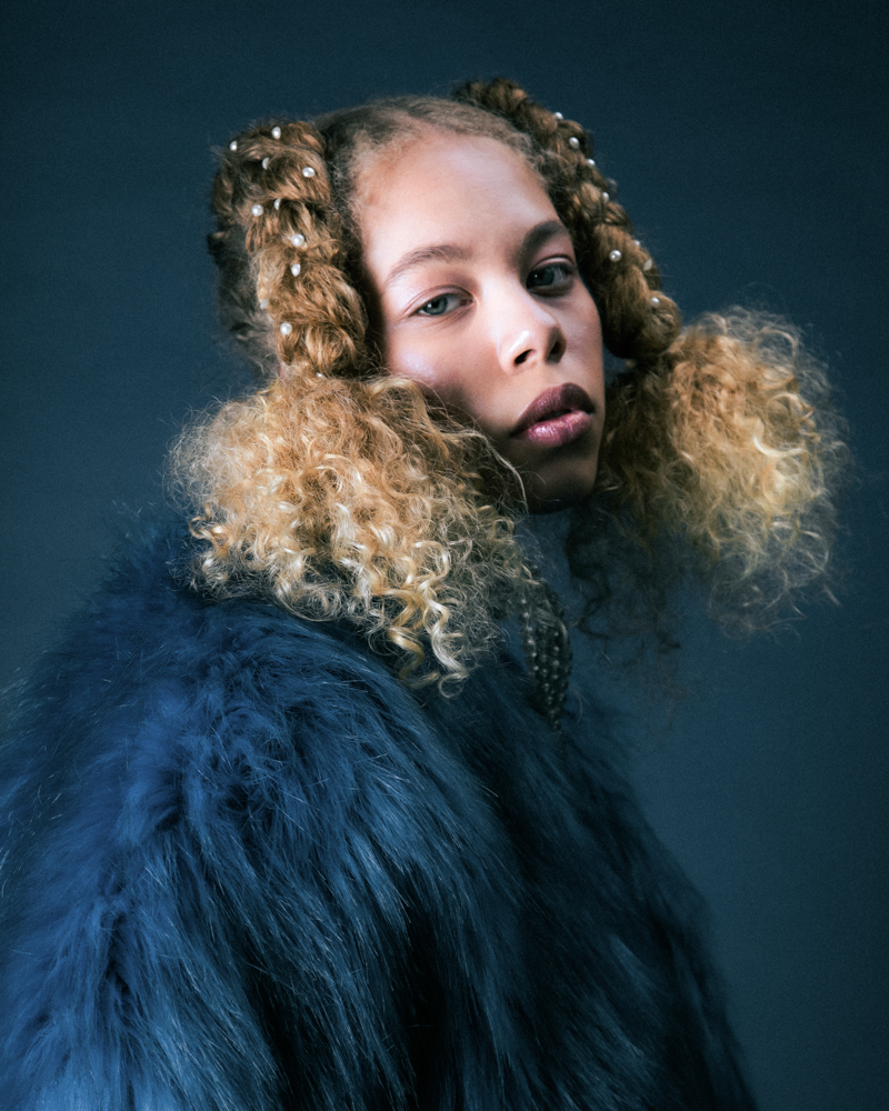 We All Come From the Ocean: Portraits of Aquatic Soul We All Come From the Ocean: Portraits of Aquatic Soul Vanity Teen 虚荣青年 Lifestyle & new faces magazine